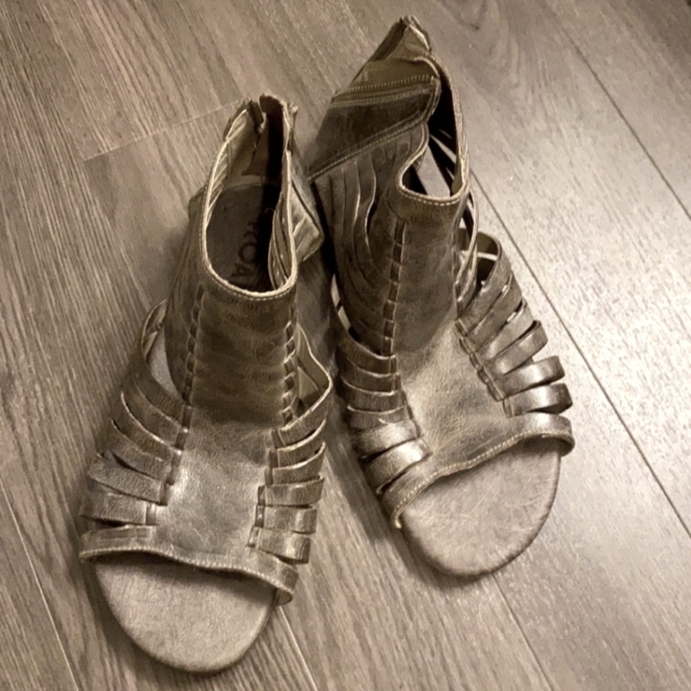 Roan by Bed|Stü gladiator sandals